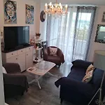 Stella Apartment